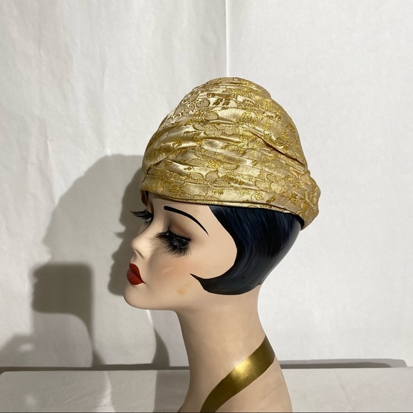 Vintage Tailored Woman Fifth Ave, 40’s Tilt Hat - Picture 2 of 11
